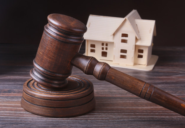 house-auction_93956-227 house-auction_93956-227